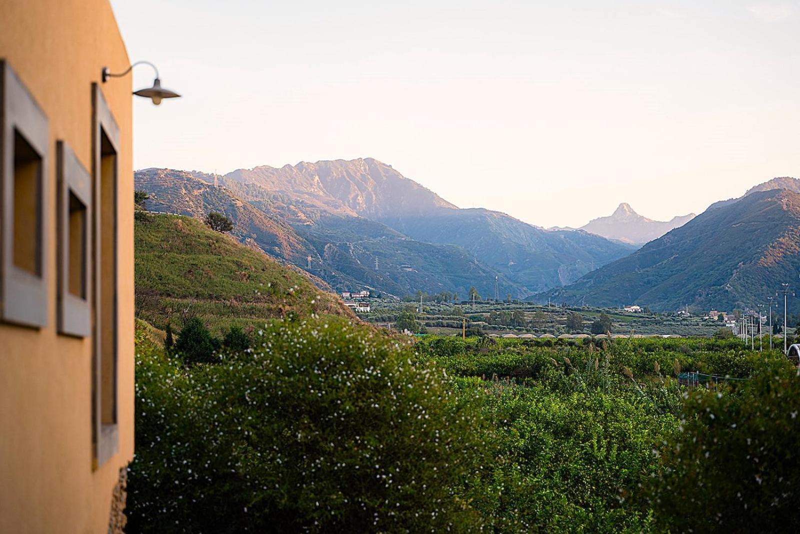 Bioagriturismo Antica Sena Milici Dış mekan fotoğraf
